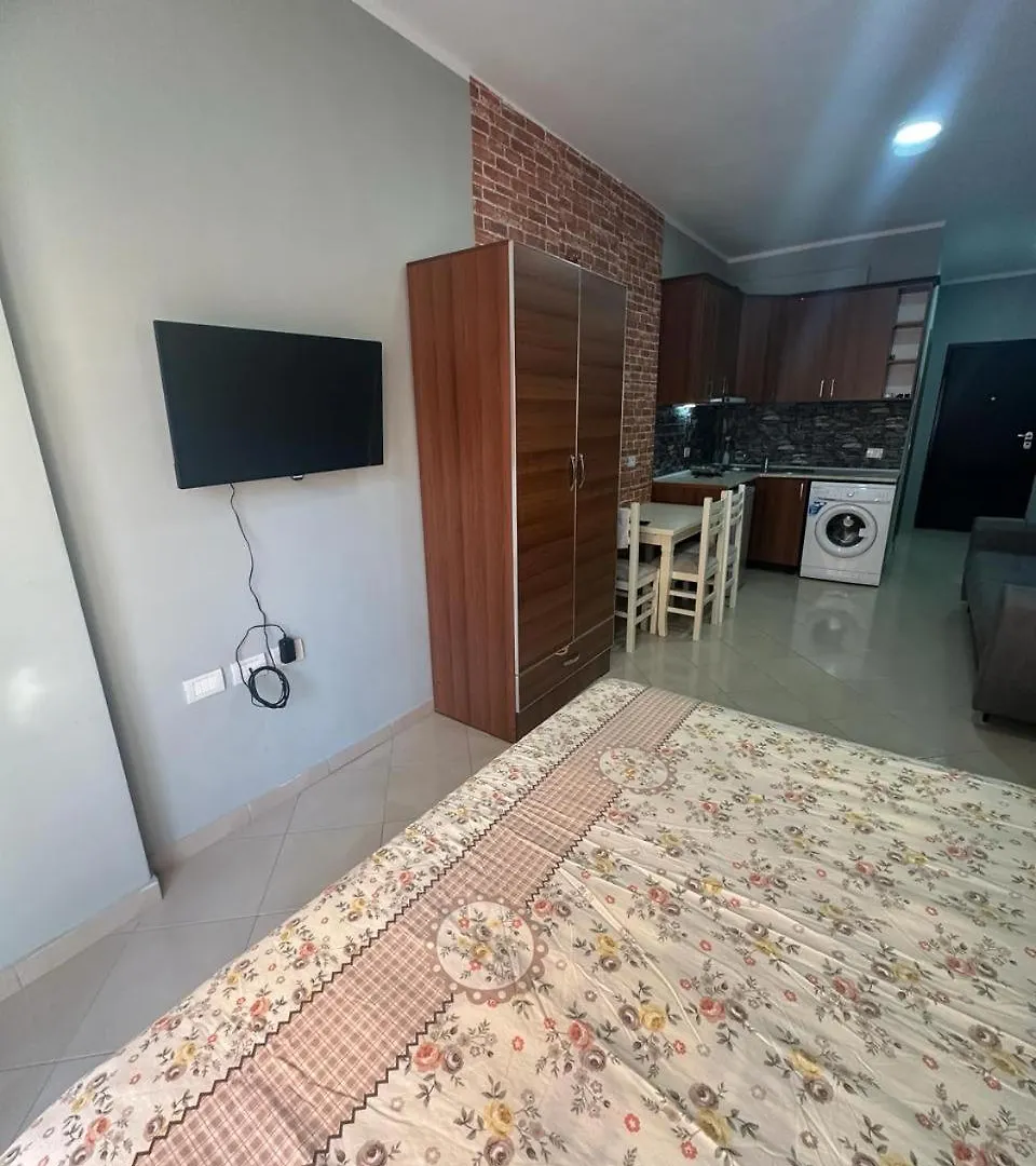 Lungomare Apartament Vlore 0*,  Albania